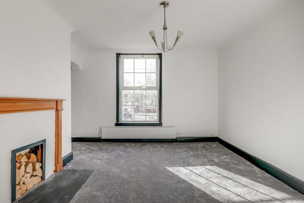 5 bedroom semi-detached house to rent - Photo 1