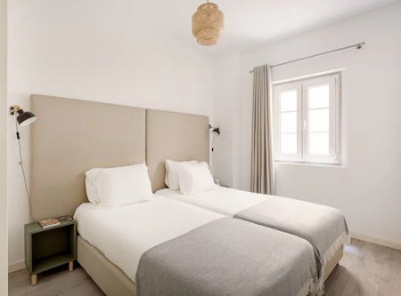 Rua da Atalaia, Lisbon, Lisbon 1200-190 - Photo 2