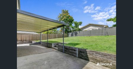 IMMACULATE FAMILY HOME CENTRALLY LOCATED - Photo 5