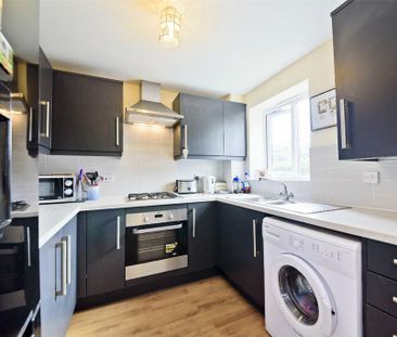 2 bedroom terraced house to rent - Photo 4