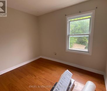 2 - 5006 WILLMOTT STREET, Niagara Falls, Ontario, L2E1Z8 - Photo 4