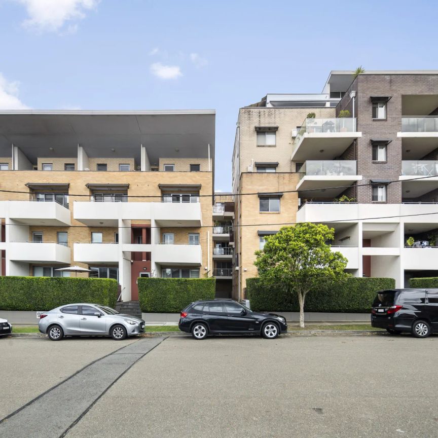 Modern 2-Bed Apartment for Rent, Prime Banksia Location - Photo 1