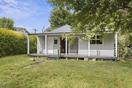 Convenient Location - Photo 5