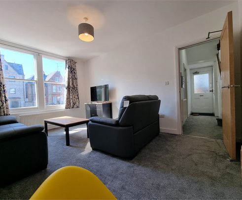 Room 2, 223 Chesterton Road, Cambridge - Photo 1