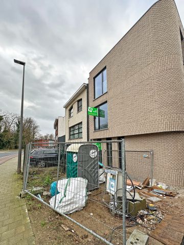 Nieuw BEN-appartement met 2 slaapkamers, terras & autostaanplaats in Wijnegem! - Photo 2