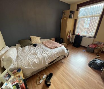 Branksome Place, Leeds, LS6 - Photo 5