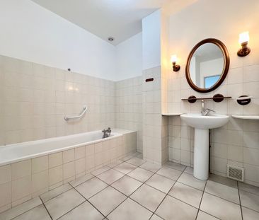 NIMES - T3 de 85 m² en RDC avec TERRASSE et JARDIN - SECTEUR MONTAU... - Photo 6