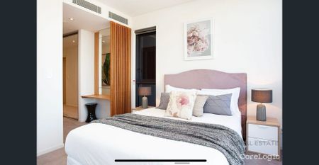 Executive Style Furnished Teo Bedroom Apartment - Luxury Living in the Heart of Parramatta - Photo 2