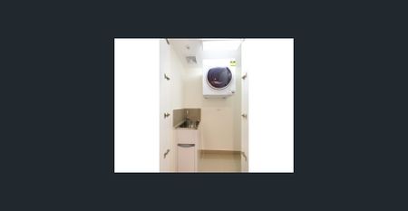 1 bedroom unit in West End - Photo 2