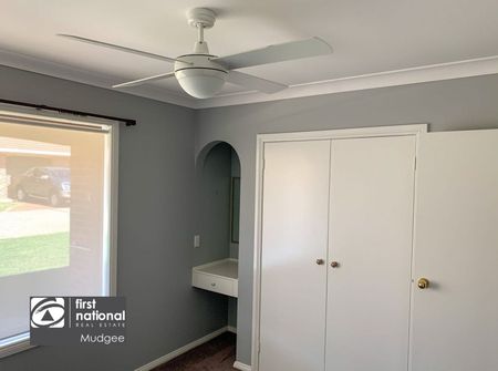 TWO BEDROOM UNIT CLOSE TO CBD - Photo 5