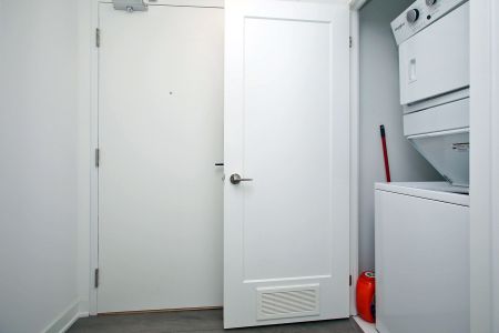 For Lease - 95 Oneida Crescent Unit# 1210, Richmond Hill, Ontario - Photo 3