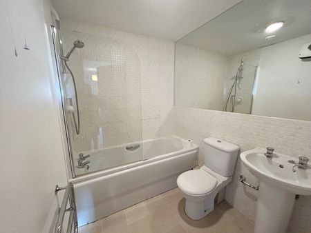 2 bedroom apartment to rent - Photo 5