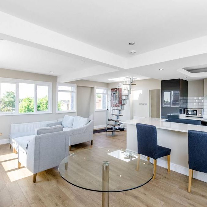 2 bedroom flat to rent - Photo 1