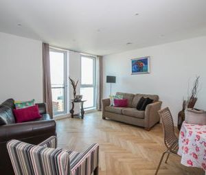 1 Bedrooms Flat to rent in Two Fifty One, Southwark Bridge Road, Elephant & Castle SE1 | £ 480 - Photo 1