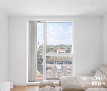 2 bedroom flat to rent - Photo 2