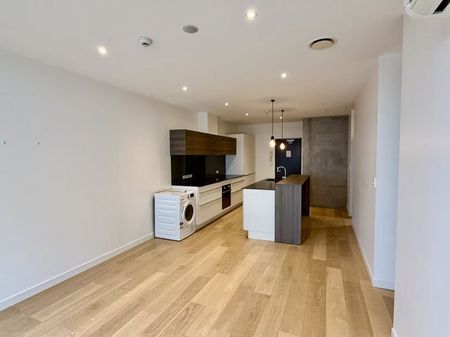 Stylish, Executive Apartment - Photo 3