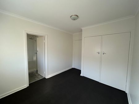2A Florence Street, Mentone VIC 3194 - Apartment For Rent | Domain - Photo 2
