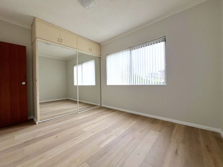 2 Bedroom apartment on 2nd floor - Photo 3