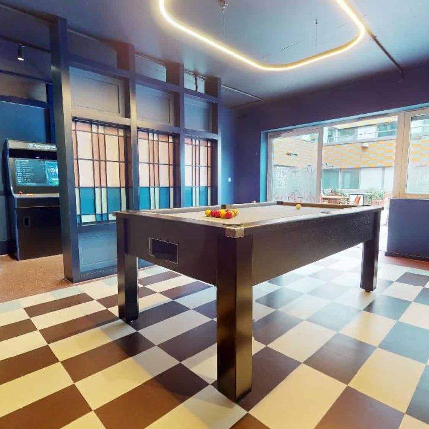 Gold Studio - Photo 1