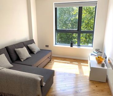 2 Bed Flat, Amisha Court, SE1 - Photo 2