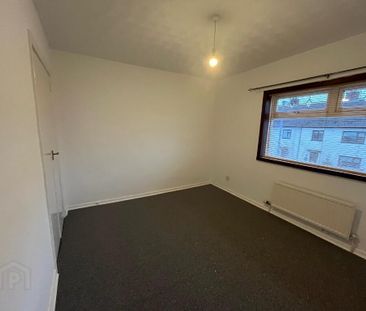 14 Thornfield Court, Carrickfergus, BT38 8LP - Photo 3