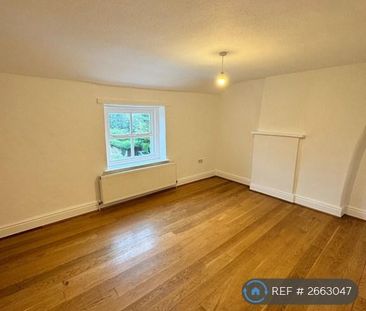 2 bedroom semi-detached house to rent - Photo 5