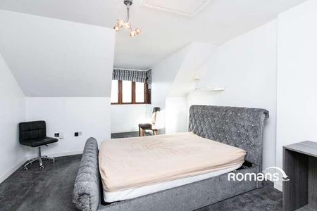 Cherry Tree Walk, Oakridge Village, Basingstoke, RG21 - Photo 3