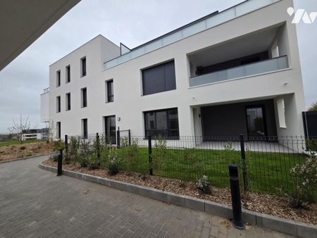 Bezannes - Résidence ENTRE VIGNES ET GOLF studio de 30m² avec parking et terrasse - Photo 4