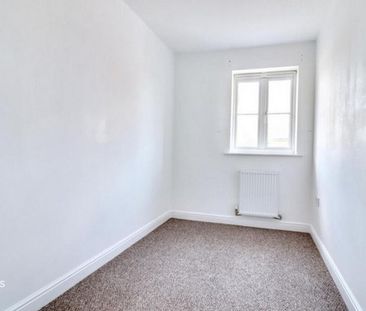 2 bedroom maisonette to rent - Photo 2