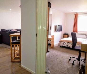 Adamson House Saltra, Salford Quays, M5 - Photo 6