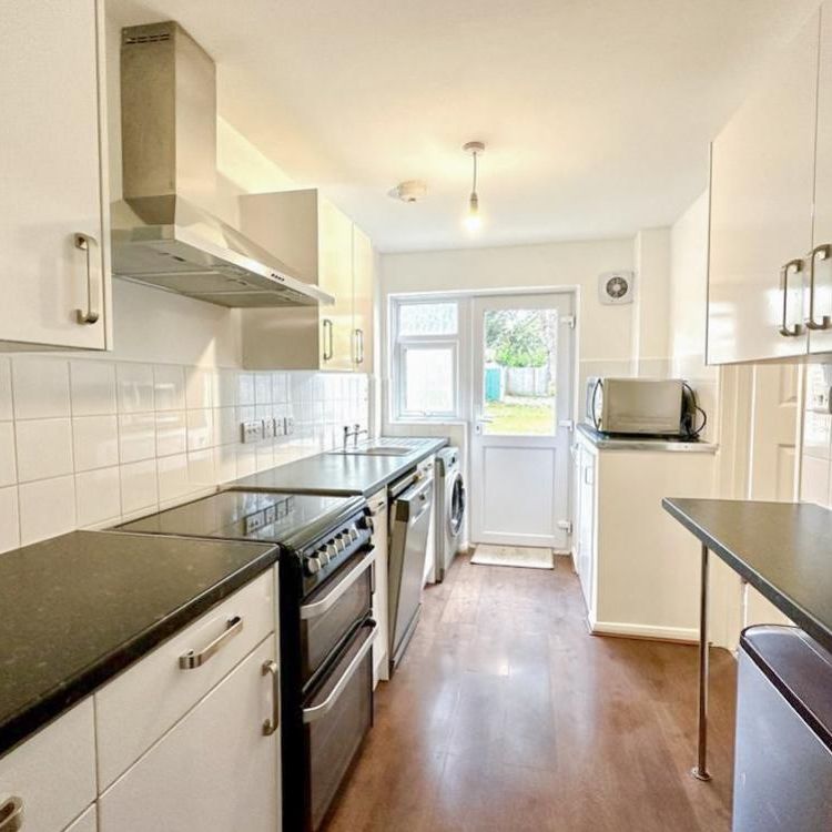 2 bedroom detached house to rent - Photo 1