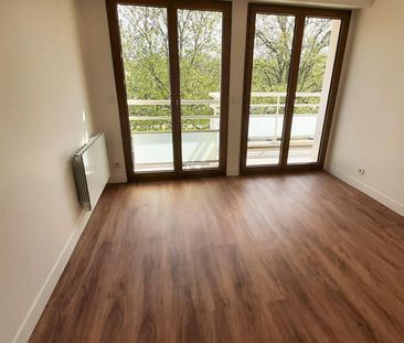 location Appartement F3 DE 71.57m² À LE CHESNAY - Photo 2