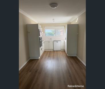 2 Bedroom Unit available Now in Wooloowin - Photo 5