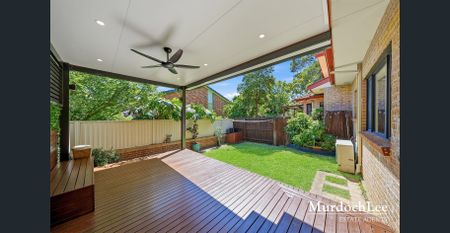 Modern and Spacious townhouse in Great Location !!! - Photo 4