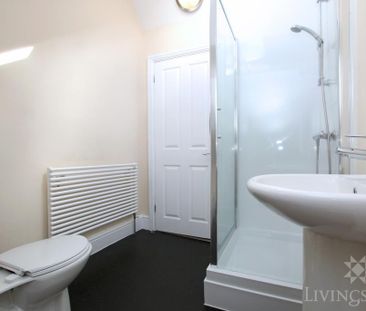 5 bedroom flat to rent - Photo 4