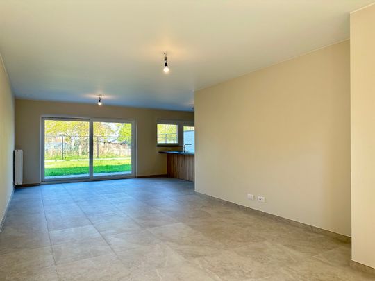 Nieuwbouwwoning in rustige woonwijk - Photo 1