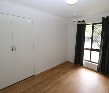 16 Lowanna Drive, Ashmore, Qld 4214 - Photo 3