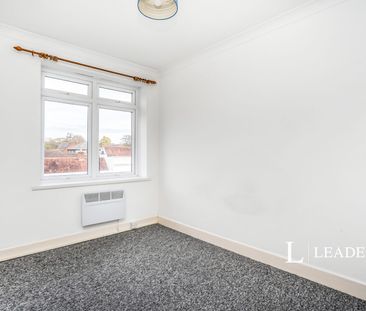 3 bedroom maisonette to rent Westquay House, 20 West Street, Fareha... - Photo 6