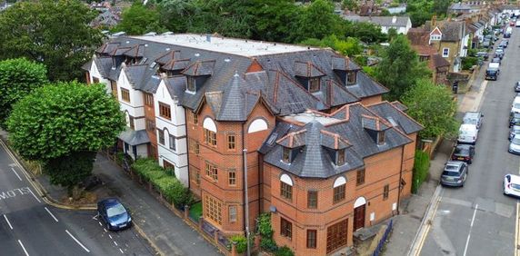 Surrey Cloisters Farncombe, Godalming - 1 bedroomProperty for lettings - Seymours - Photo 2