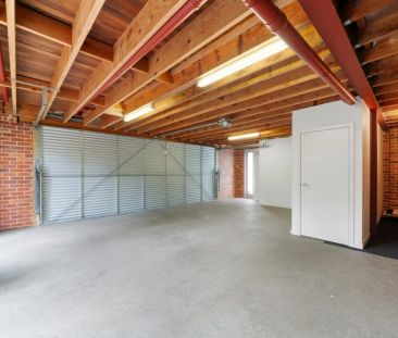 Beachside Sophistication in Middle Park - Photo 6