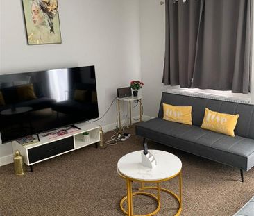 4 bedroom house to rent - Photo 2