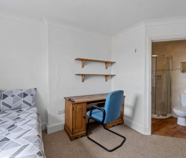 North Hill, Plymouth - Photo 5