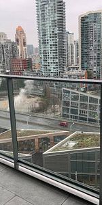 1 Bedroom Apartment with amzing amenities at Vancouver House! - Photo 3