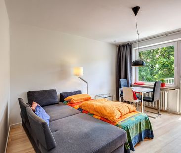 Neuhausen, near Olympiapark: Furnished studio apartment. - Photo 1