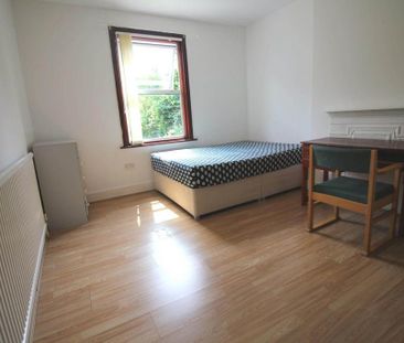 4 bedroom house share to rent - Photo 1