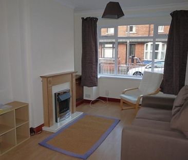 42 Windsor Drive, Belfast BT9 7FH - Photo 4