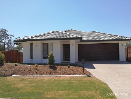 Spacious Family Home in Gainsborough Greens - Photo 3