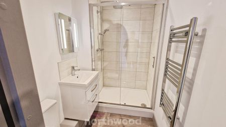 1 bedroom flat to rent - Photo 3