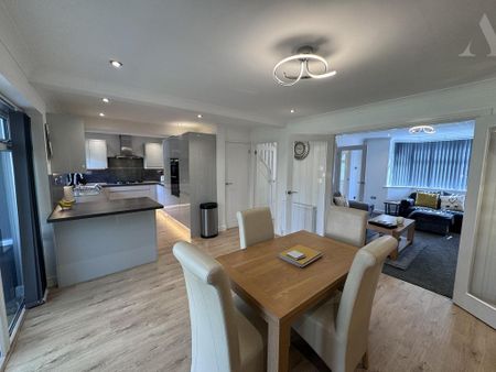 3 bedroom semi-detached house to rent - Photo 5