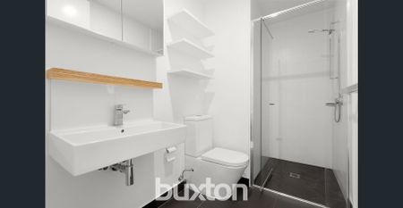 BEACHSIDE BEAUTY - Photo 2